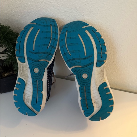 Brooks Glycerin GTS 20 in Navy and Teal - Picture 6 of 8